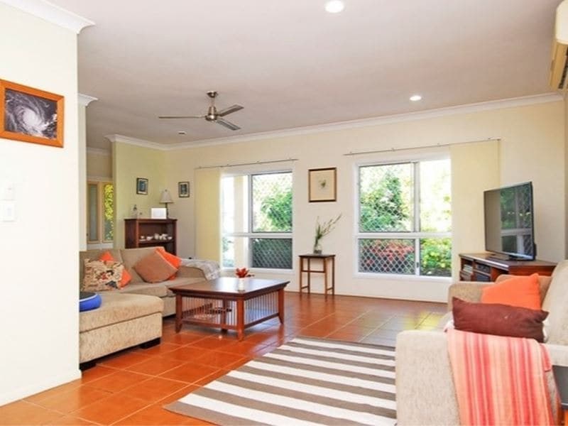 11 Coolangatta Close, Kewarra Beach - Thumbnail 8