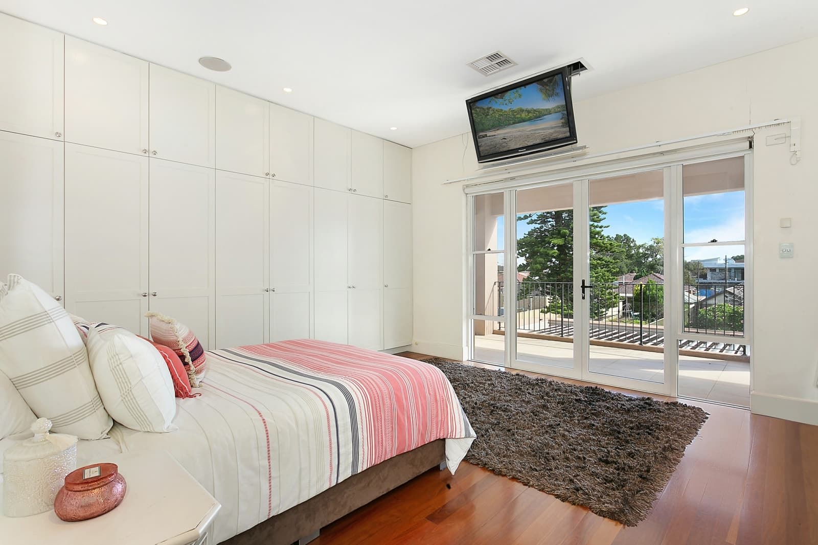 19 Bath Street, MONTEREY, Monterey - Thumbnail 6
