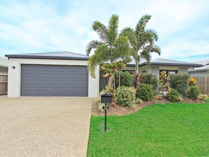 12 Carter Close, Smithfield - Image 1