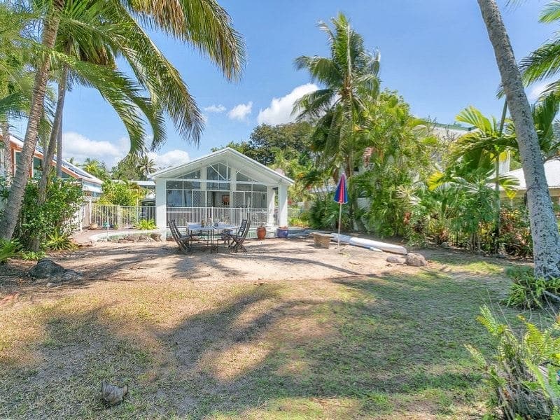 40 Hibiscus Lane, Holloways Beach - Thumbnail 2