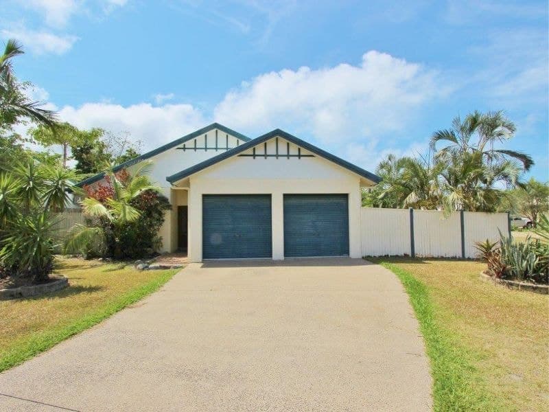 11 WHALE CLOSE, Kewarra Beach - Image 1