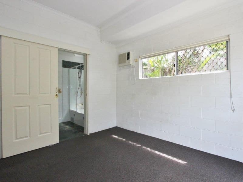 11 WHALE CLOSE, Kewarra Beach - Thumbnail 5