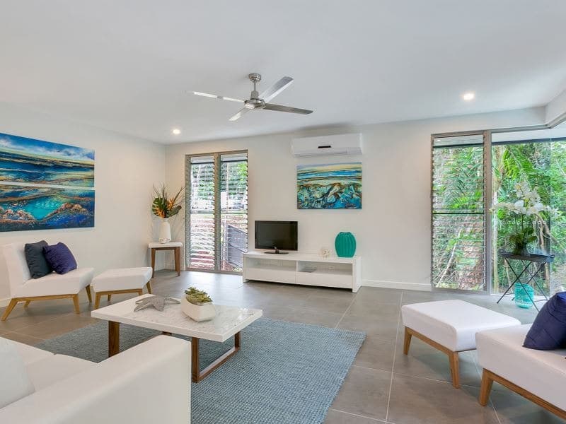 16 Onyx Street, Clifton Beach - Thumbnail 2