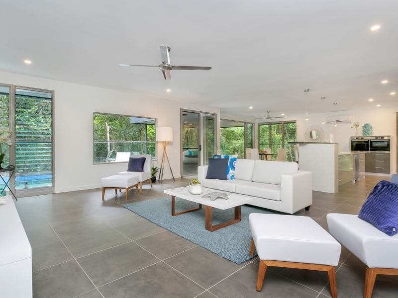 16 Onyx Street, Clifton Beach - Thumbnail 3