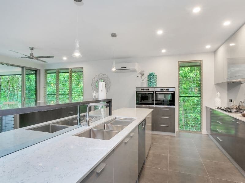 16 Onyx Street, Clifton Beach - Thumbnail 4