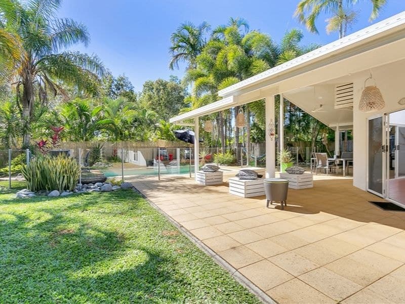 16 Cyprea Close, Trinity Beach - Image 1
