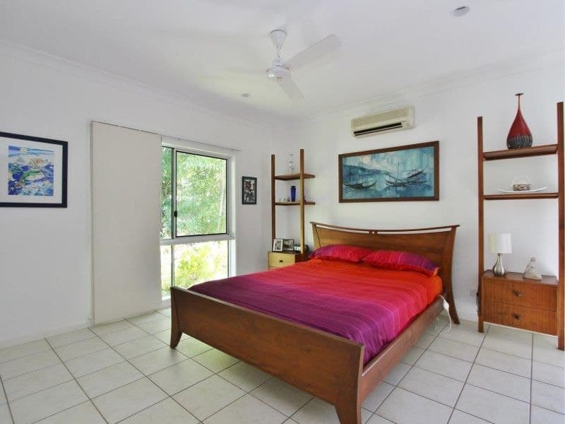 24 YULE AVENUE, Clifton Beach - Thumbnail 7