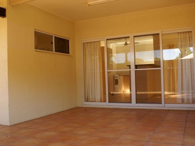 23 Cabarita Street, Kewarra Beach - Thumbnail 2