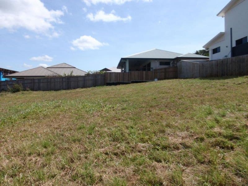 40 Catamaran Circuit, Trinity Beach - Image 1