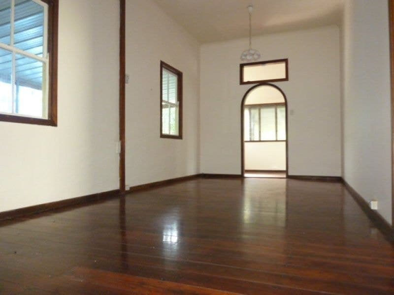 39 Saw Street, Machans Beach - Thumbnail 4