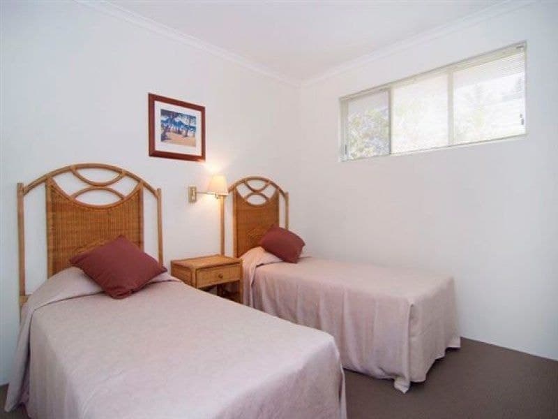 105 Coral Coast Drive, Palm Cove - Thumbnail 6