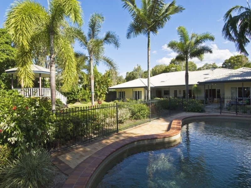 52 KEWARRA STREET, Kewarra Beach - Image 1