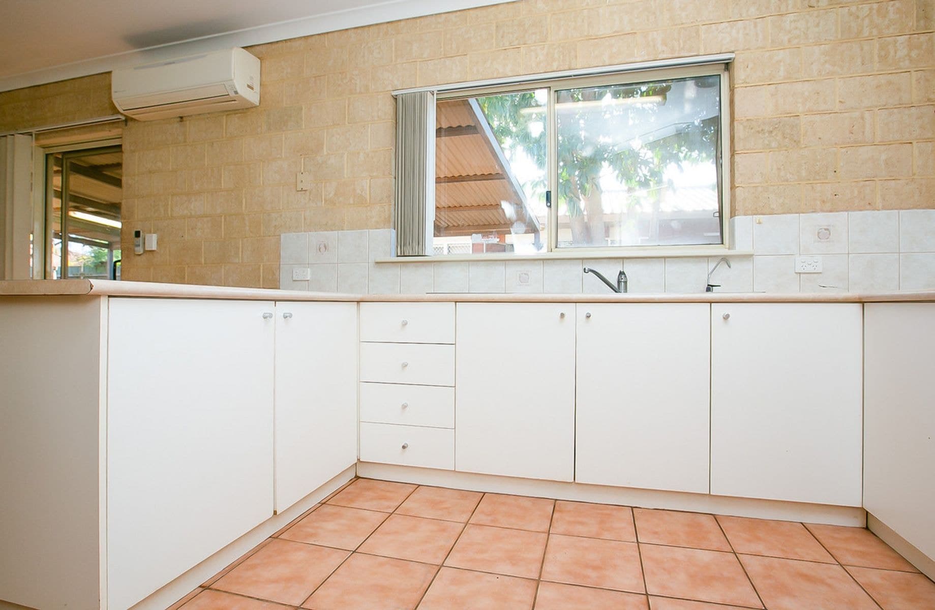 14 Beroona Loop, South Hedland WA 6722, South Hedland - Thumbnail 3