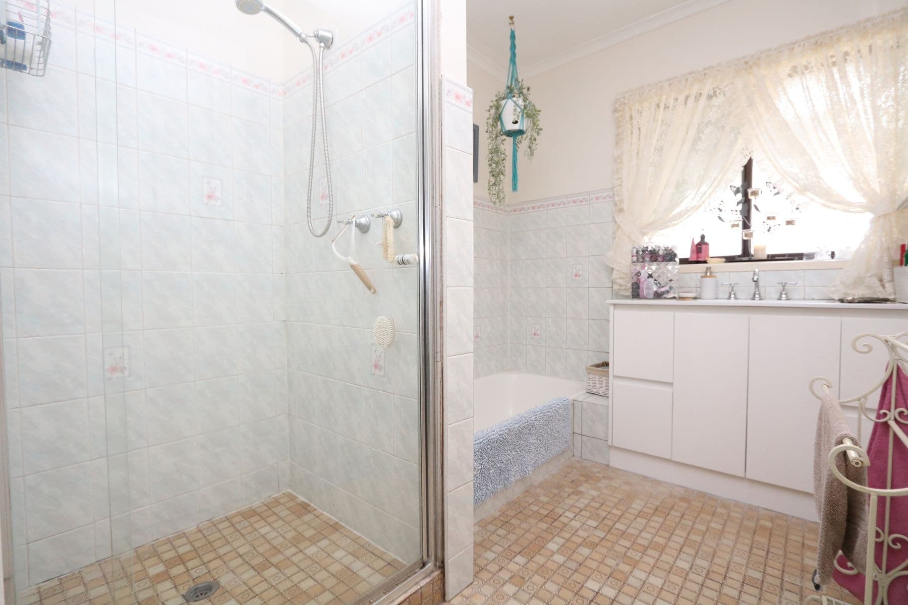 10 Annesly Street South, Carisbrook VIC 3464, Carisbrook - Thumbnail 4