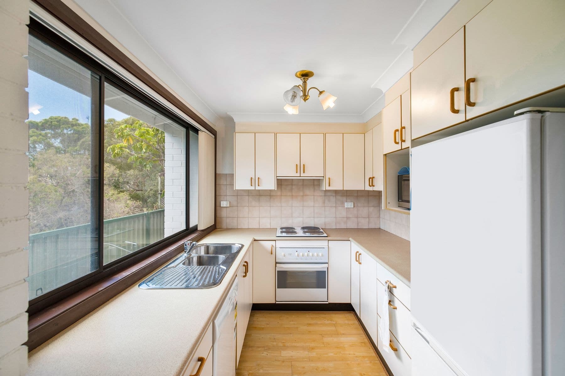 15 Nambucca Place, Padstow Heights NSW 2211, Padstow Heights - Thumbnail 4