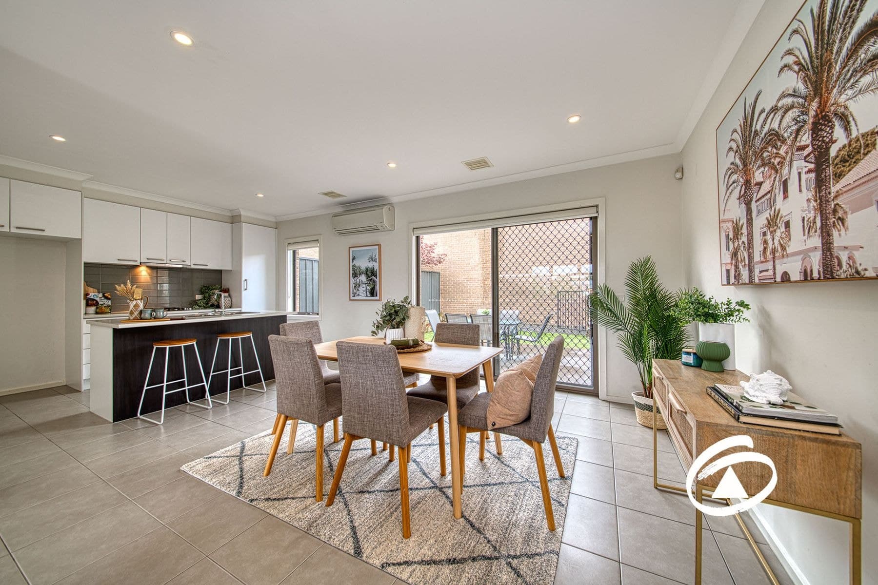 10 Adriatic Way, Pakenham VIC 3810, Pakenham - Thumbnail 3