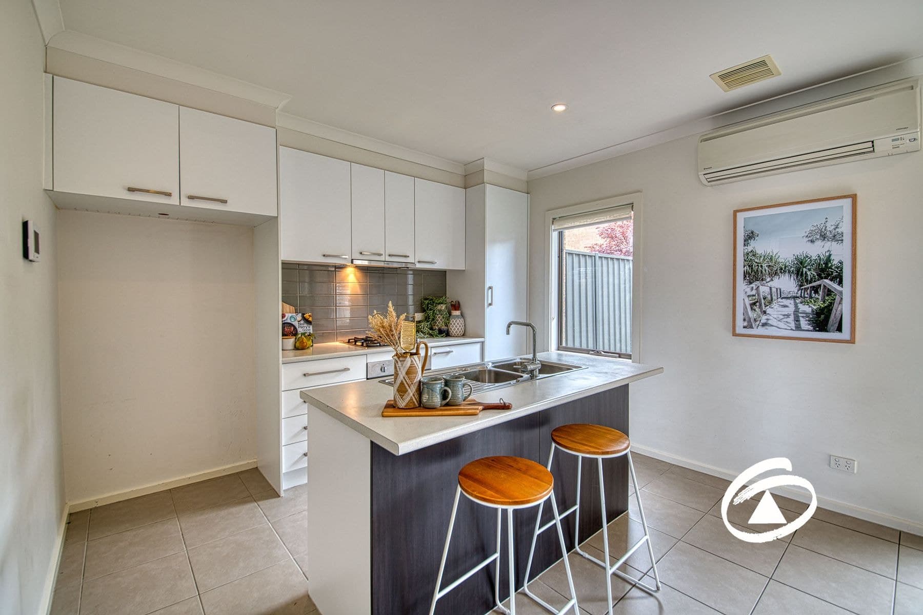 10 Adriatic Way, Pakenham VIC 3810, Pakenham - Thumbnail 4