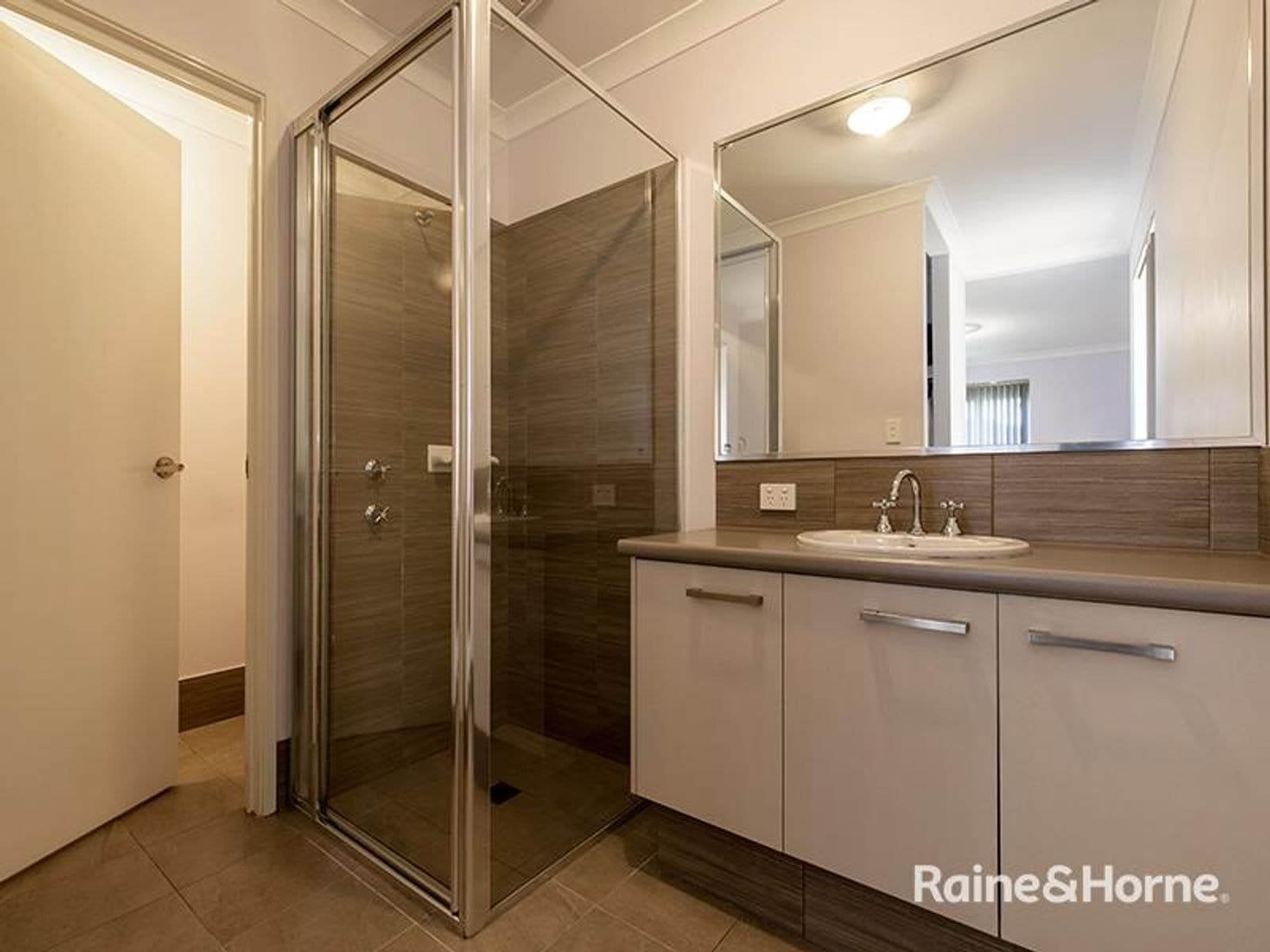24 KYOGLE PLACE, Armadale WA 6112, Armadale - Thumbnail 6