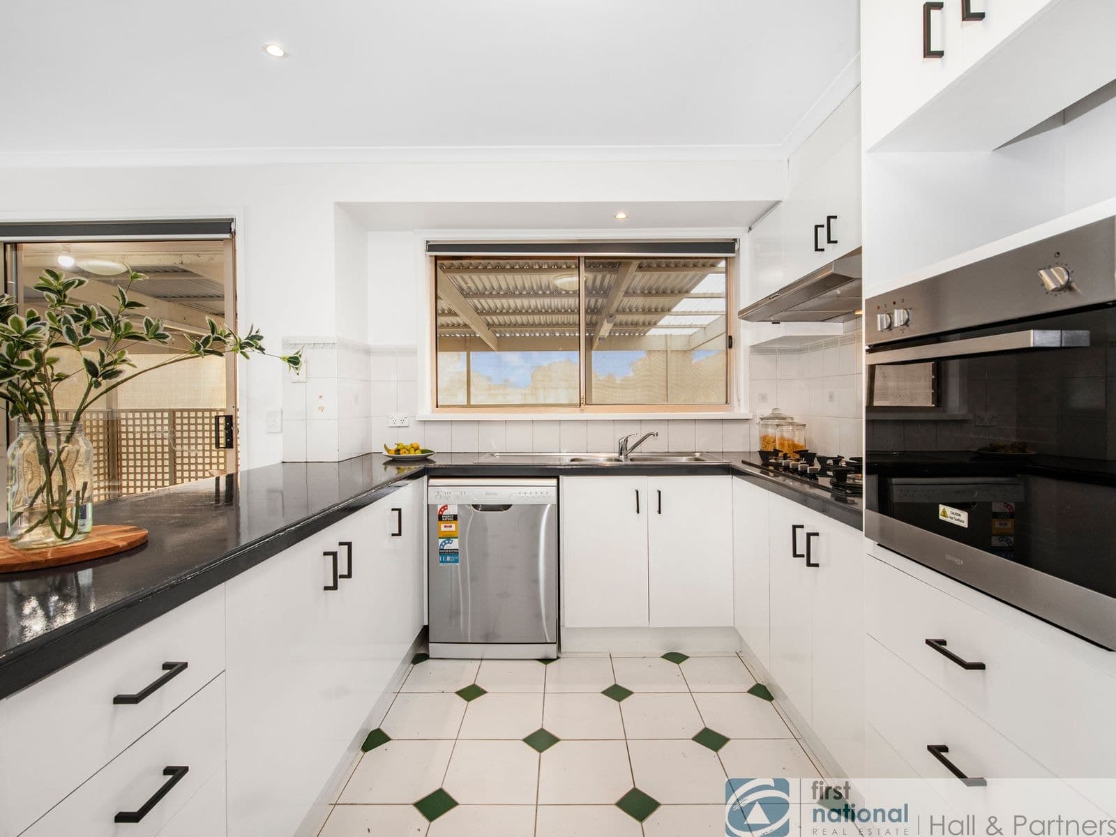 7 Rosalie Court, Hampton Park VIC 3976, Hampton Park - Thumbnail 4