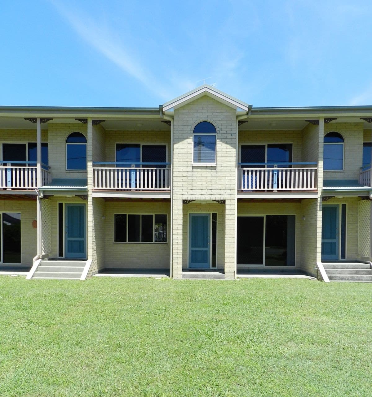 3/43-45 Owen Jenkins Drive, Sarina Beach QLD 4737, Sarina Beach - Image 1