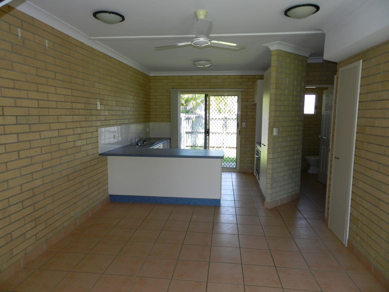 3/43-45 Owen Jenkins Drive, Sarina Beach QLD 4737, Sarina Beach - Thumbnail 4