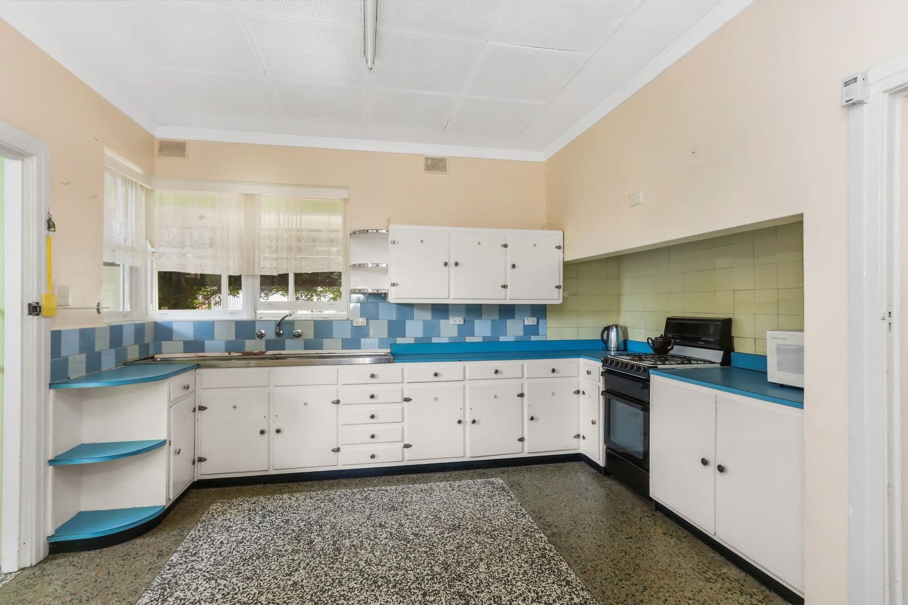13 Cobalt Street, Broken Hill NSW 2880, Broken Hill - Thumbnail 2
