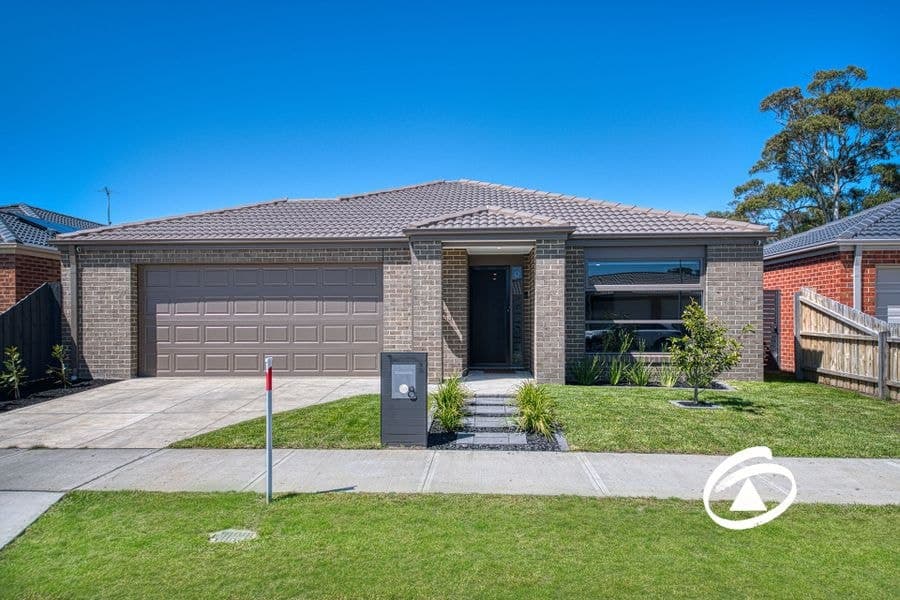 8 Gaslight Street, Longwarry VIC 3816, Longwarry - Image 1