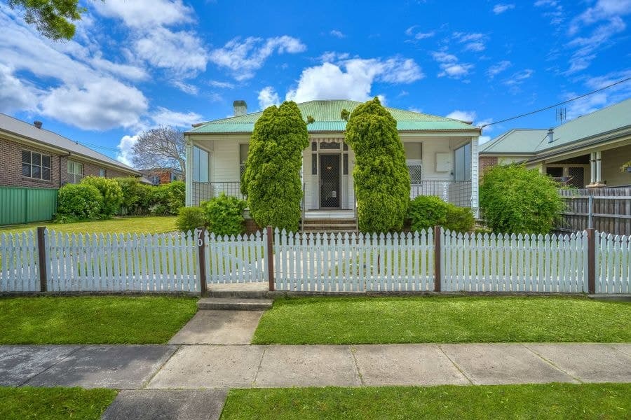 70 Karoola Road, Lambton NSW 2299, Lambton - Image 1