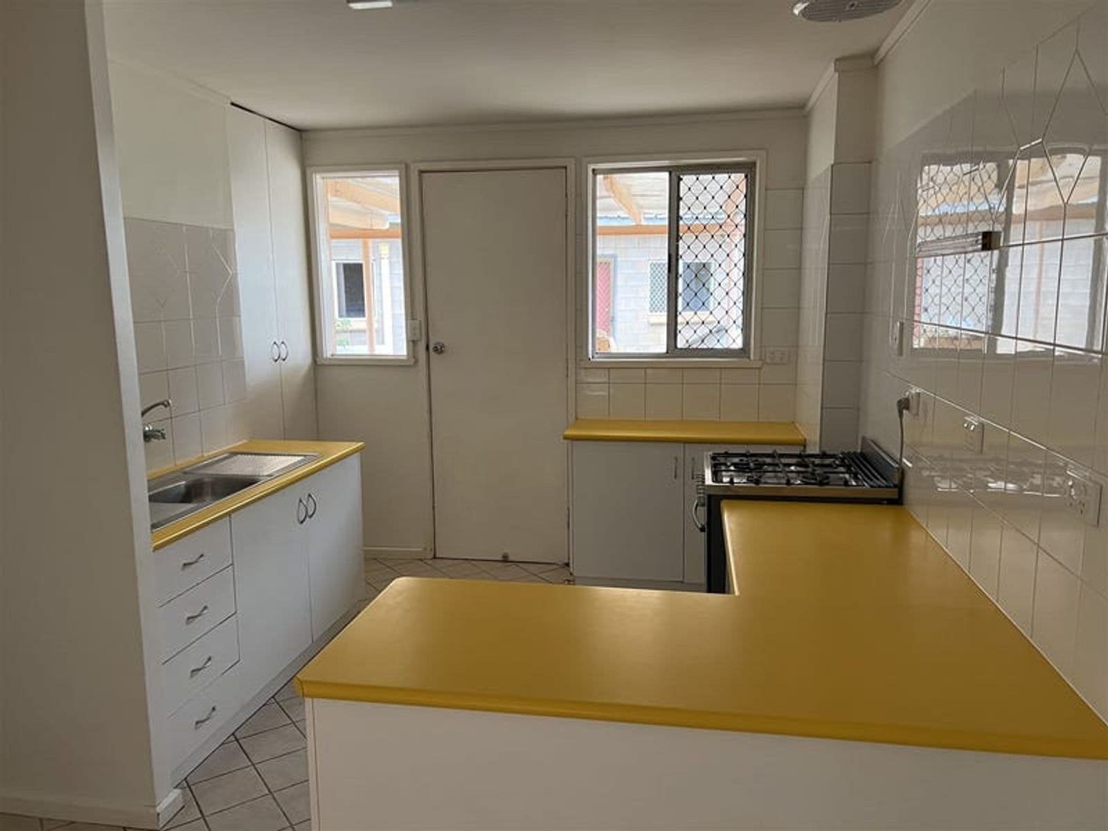 5 Carruthers Cres, Gillen NT 0870, Gillen - Thumbnail 3