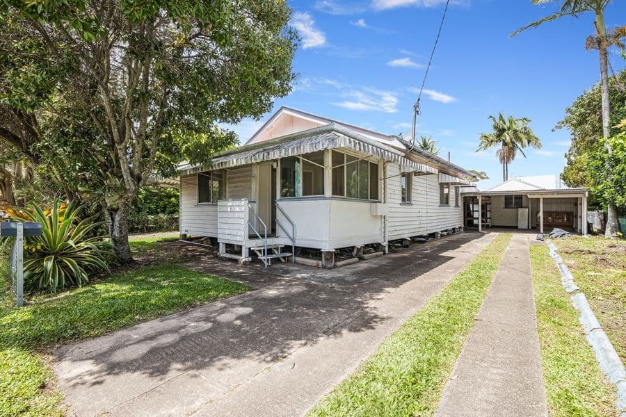 4 Fourth Avenue, Bongaree QLD 4507, Bongaree - Image 1