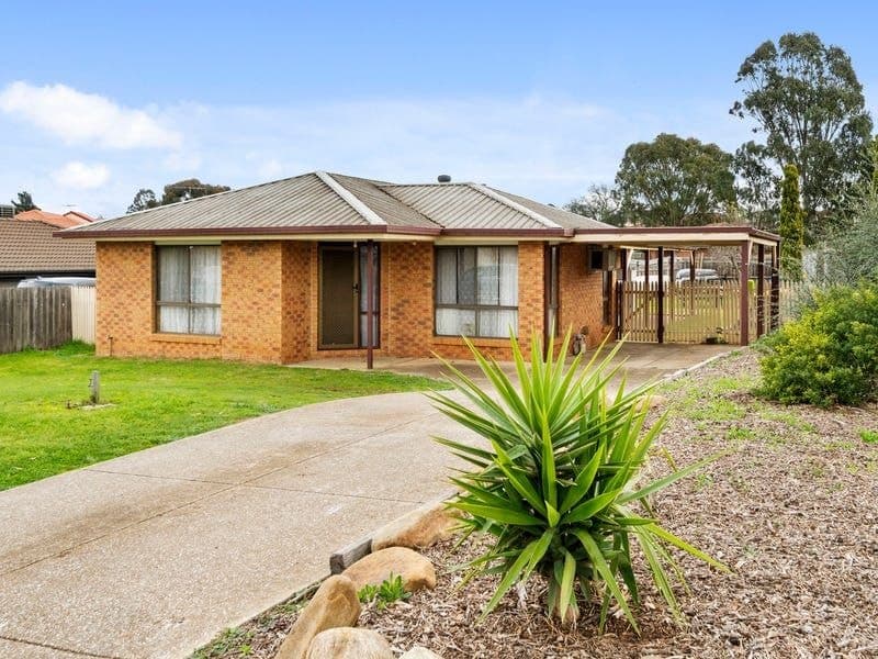 38 Underbank Boulevard, Bacchus Marsh VIC 3340, Bacchus Marsh - Image 1