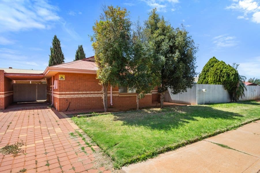 2/30 Crowley Gardens, Somerville WA 6430, Somerville - Image 1