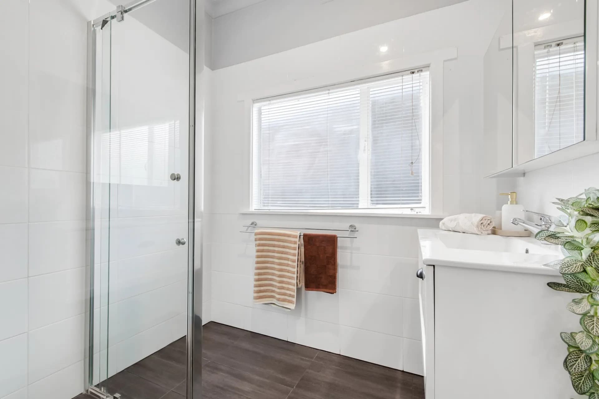 24 Hayes Avenue, Rosebud, VIC, Rosebud - Thumbnail 7