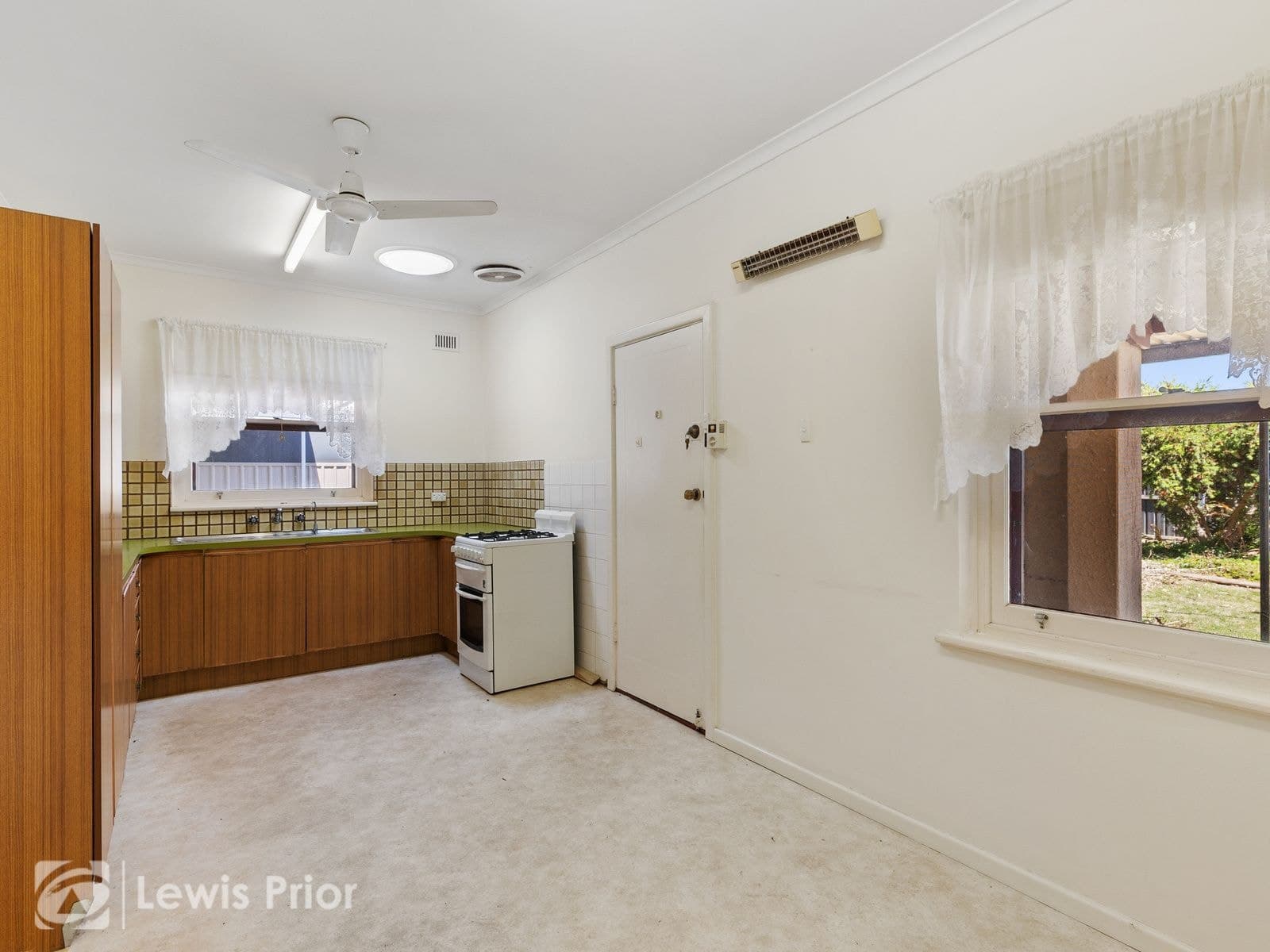 2 Regan Avenue, Morphettville SA 5043, Morphettville - Thumbnail 3
