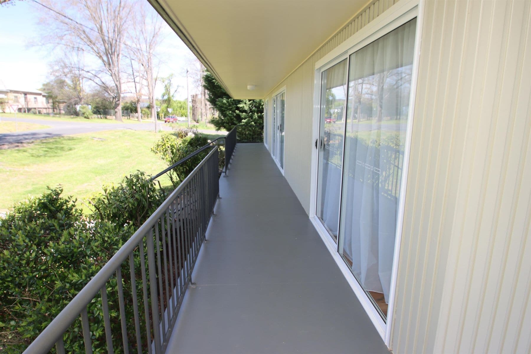 168 - 170 Logan Street, Tenterfield NSW 2372, Tenterfield - Thumbnail 2
