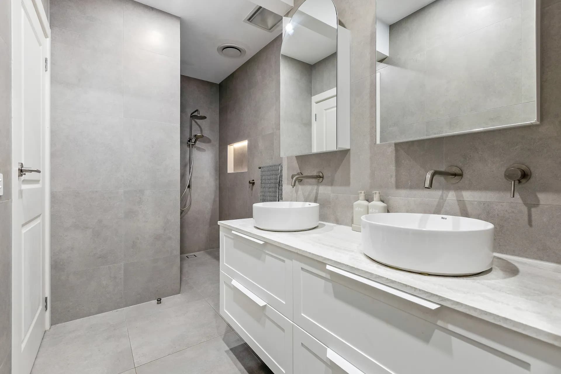 19 Torquay Avenue, Chadstone, VIC, Chadstone - Thumbnail 7