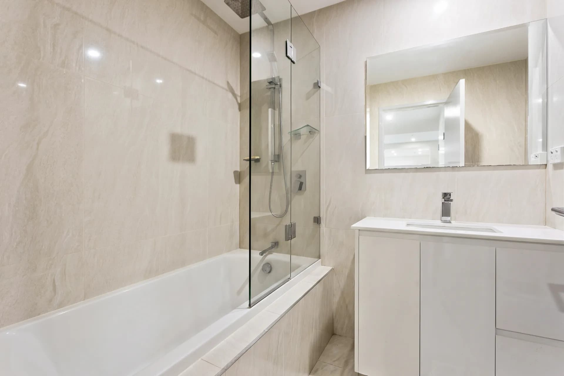 1205/30 Burelli Street, Wollongong, NSW, Wollongong - Thumbnail 7