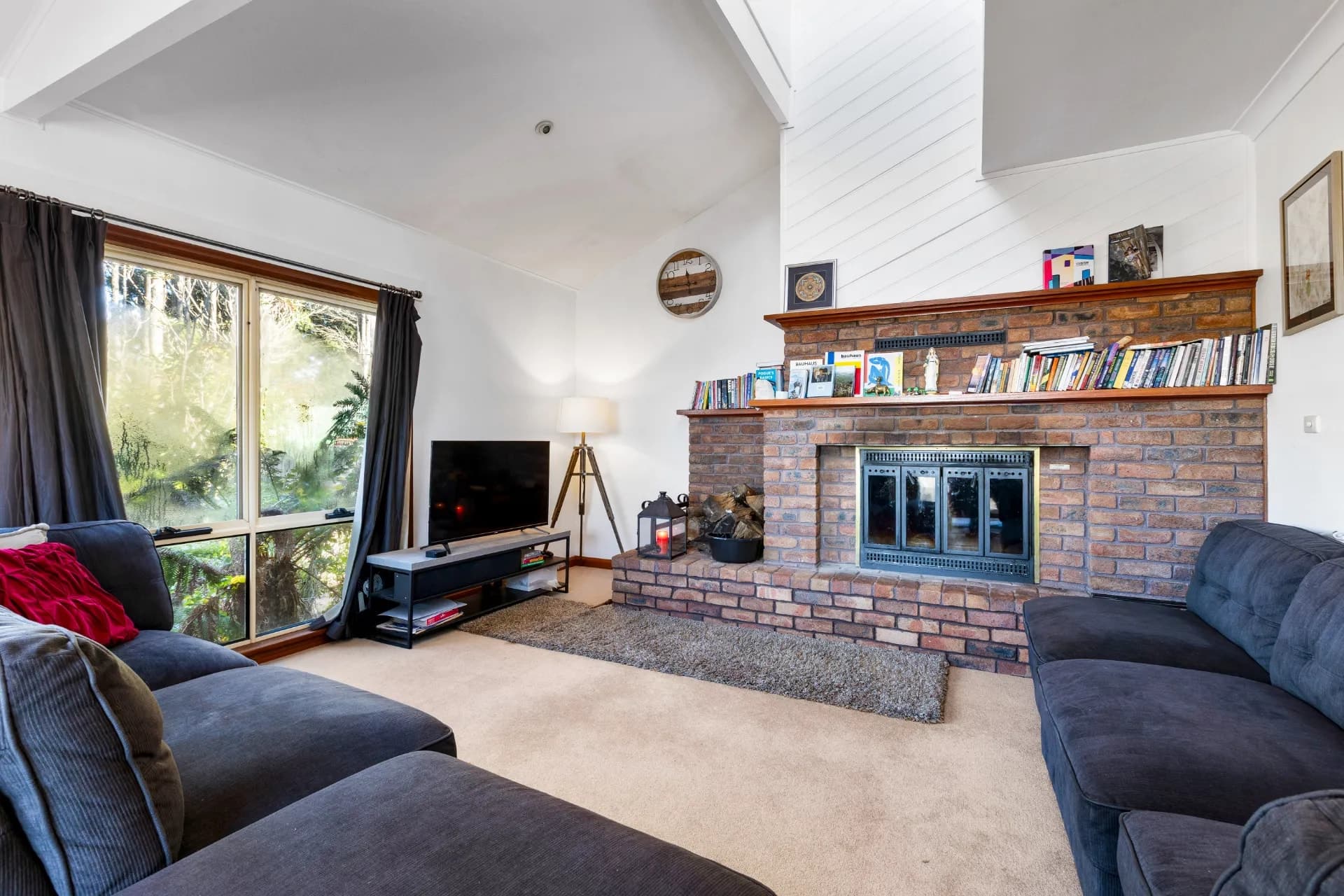 37 Cedar Street, Katoomba, NSW, Katoomba - Thumbnail 2