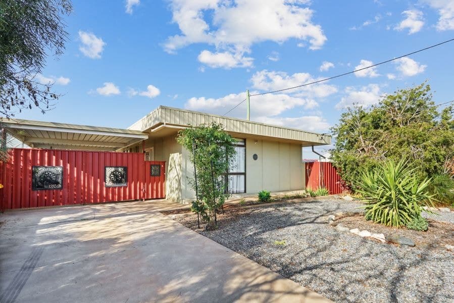 208 Hall Street, Broken Hill NSW 2880, Broken Hill - Image 1