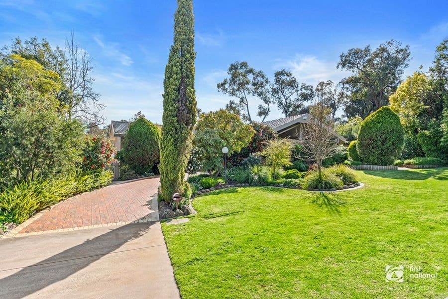 39 Steane Street, Kennington VIC 3550, Kennington - Image 1