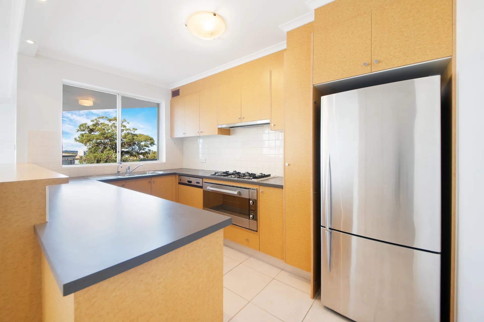 2/10 Raymond  Road, Neutral Bay, NSW, Neutral Bay - Thumbnail 4