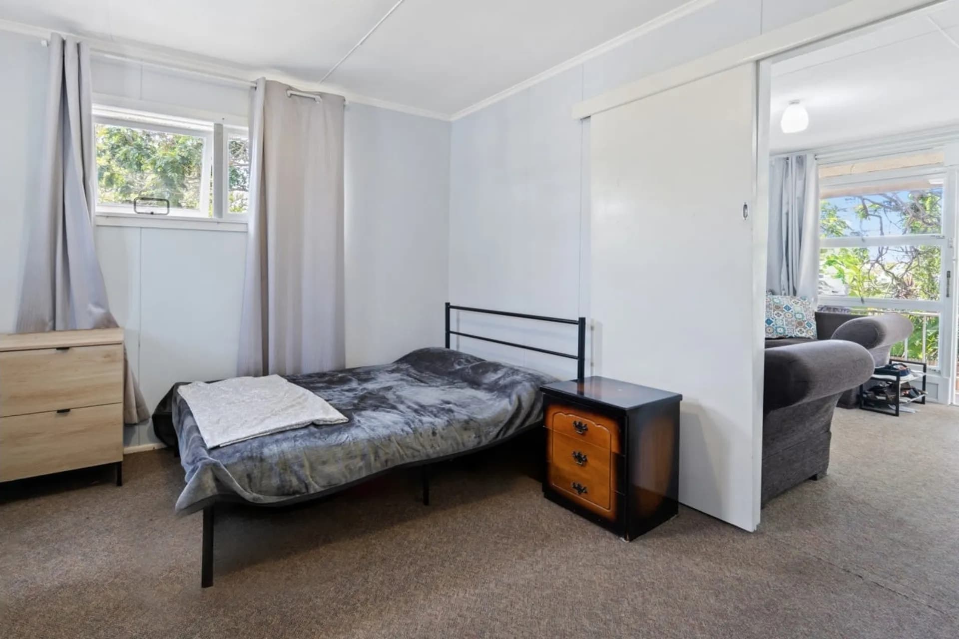 4/7 Leonard Avenue, Surfers Paradise, QLD, Surfers Paradise - Thumbnail 3