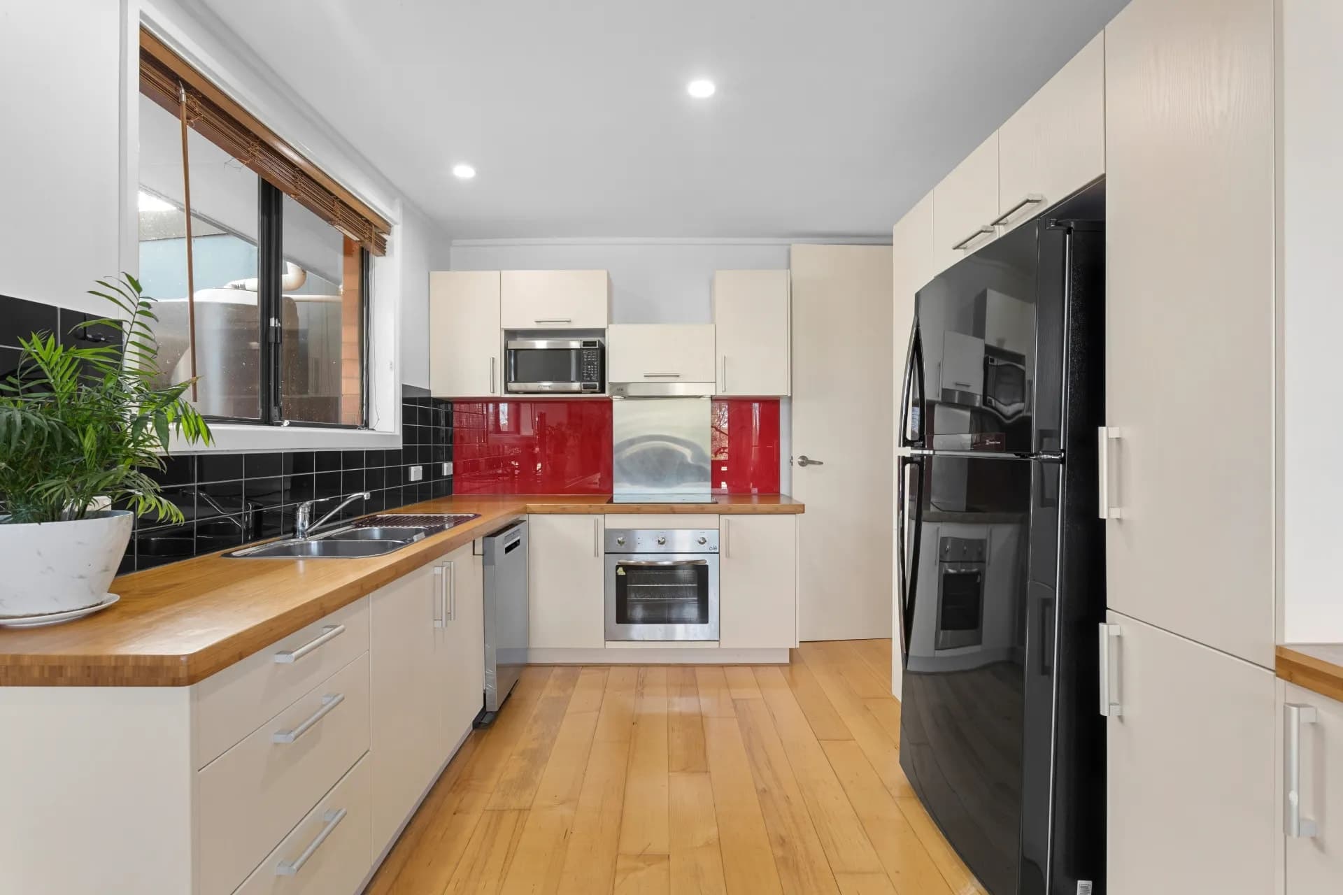 19 Sheehy Street, Evatt, ACT, Evatt - Thumbnail 6