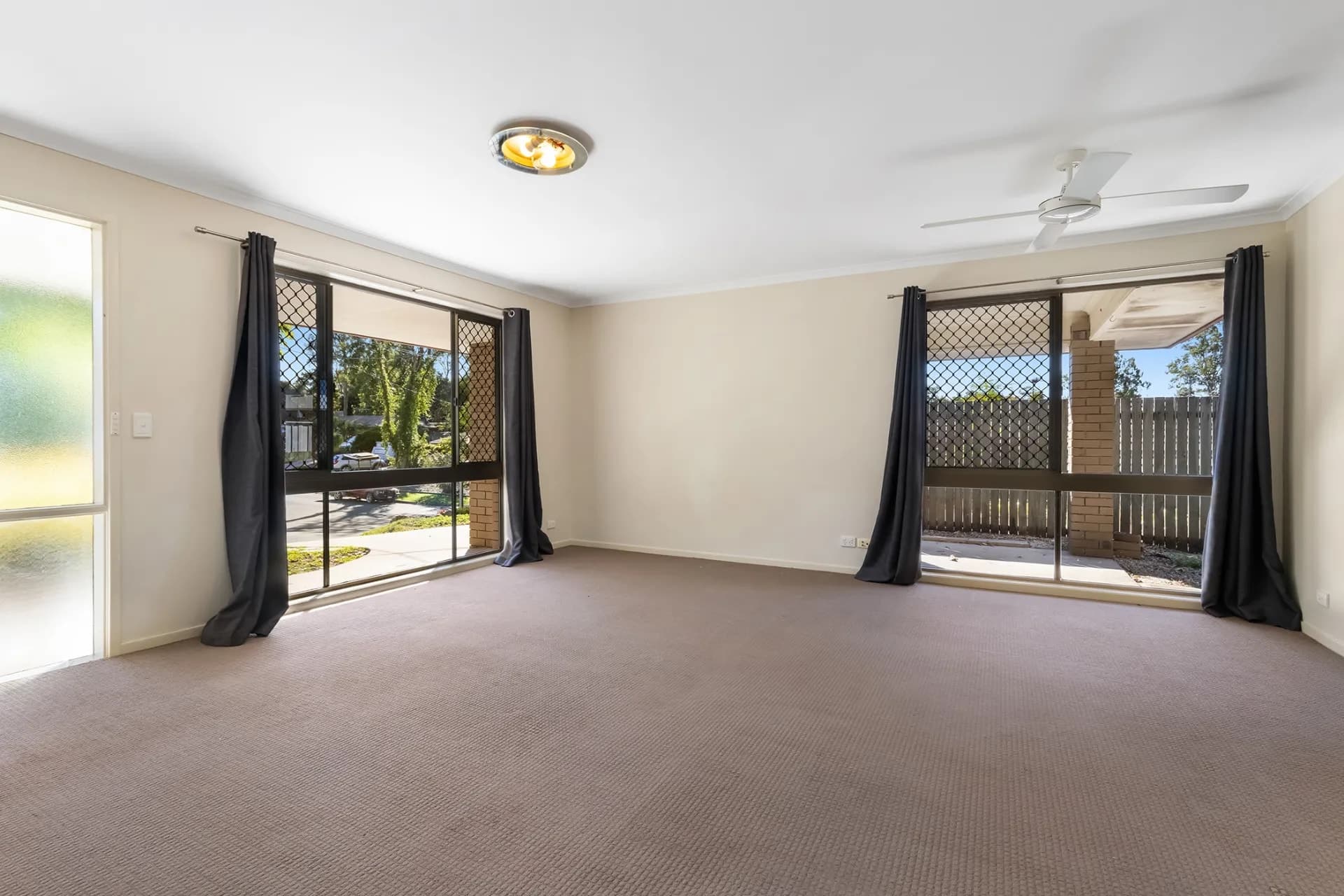 11 Saint Quentin Road, Petrie, QLD, Petrie - Thumbnail 2