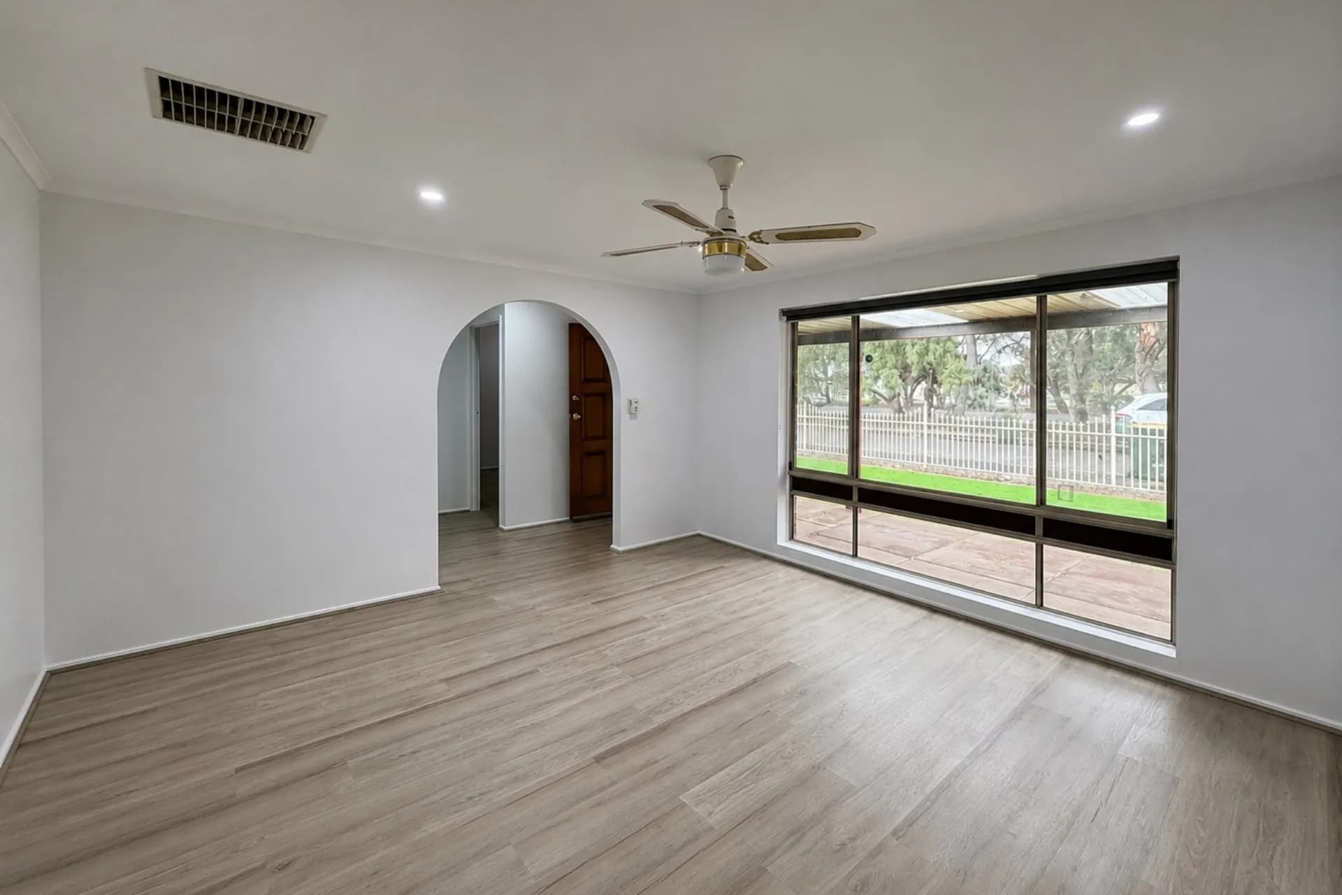 309 Kings Road, Paralowie, SA, Paralowie - Thumbnail 3