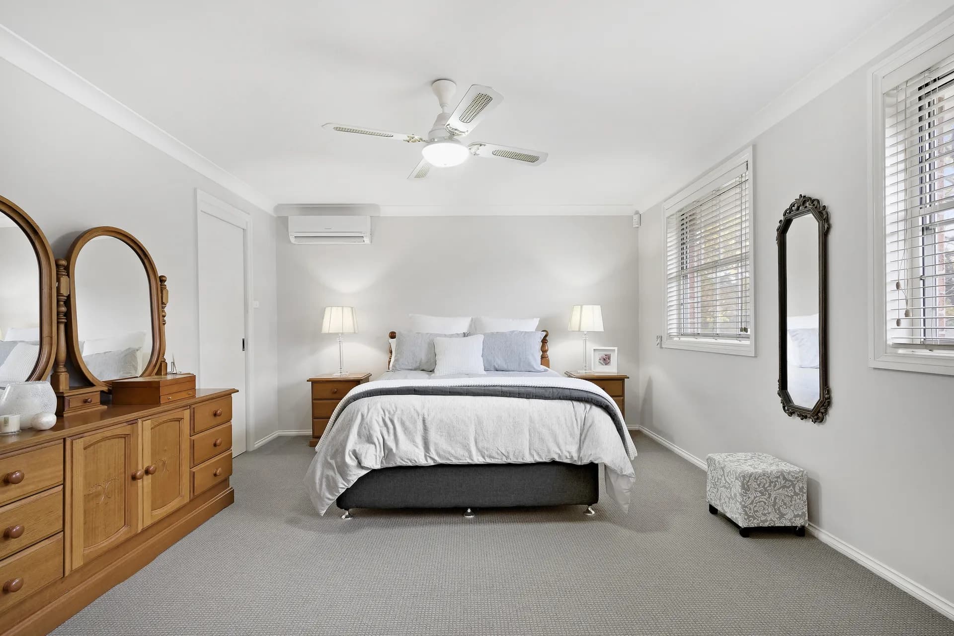 26 Clarke Place, Castle Hill, NSW, Castle Hill - Thumbnail 4