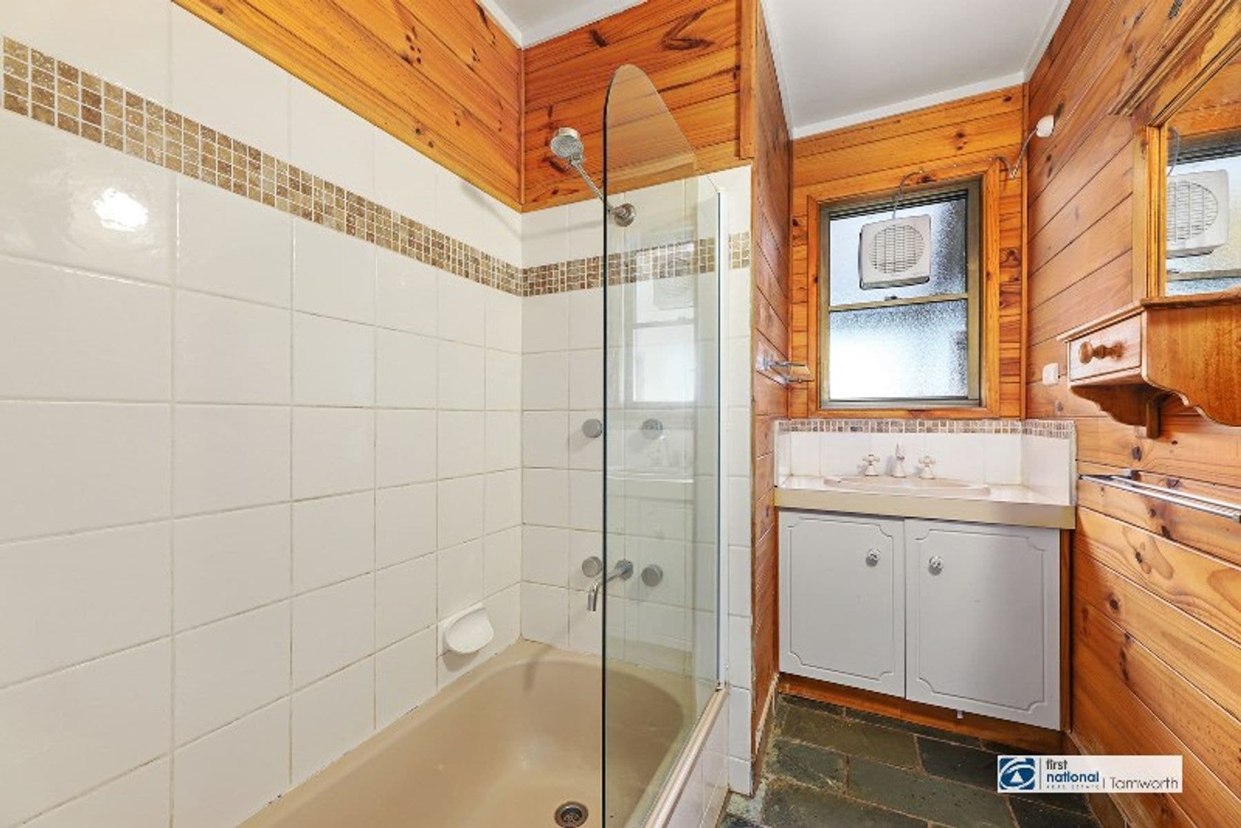 563 Armidale Road, Tamworth NSW 2340, Tamworth - Thumbnail 7