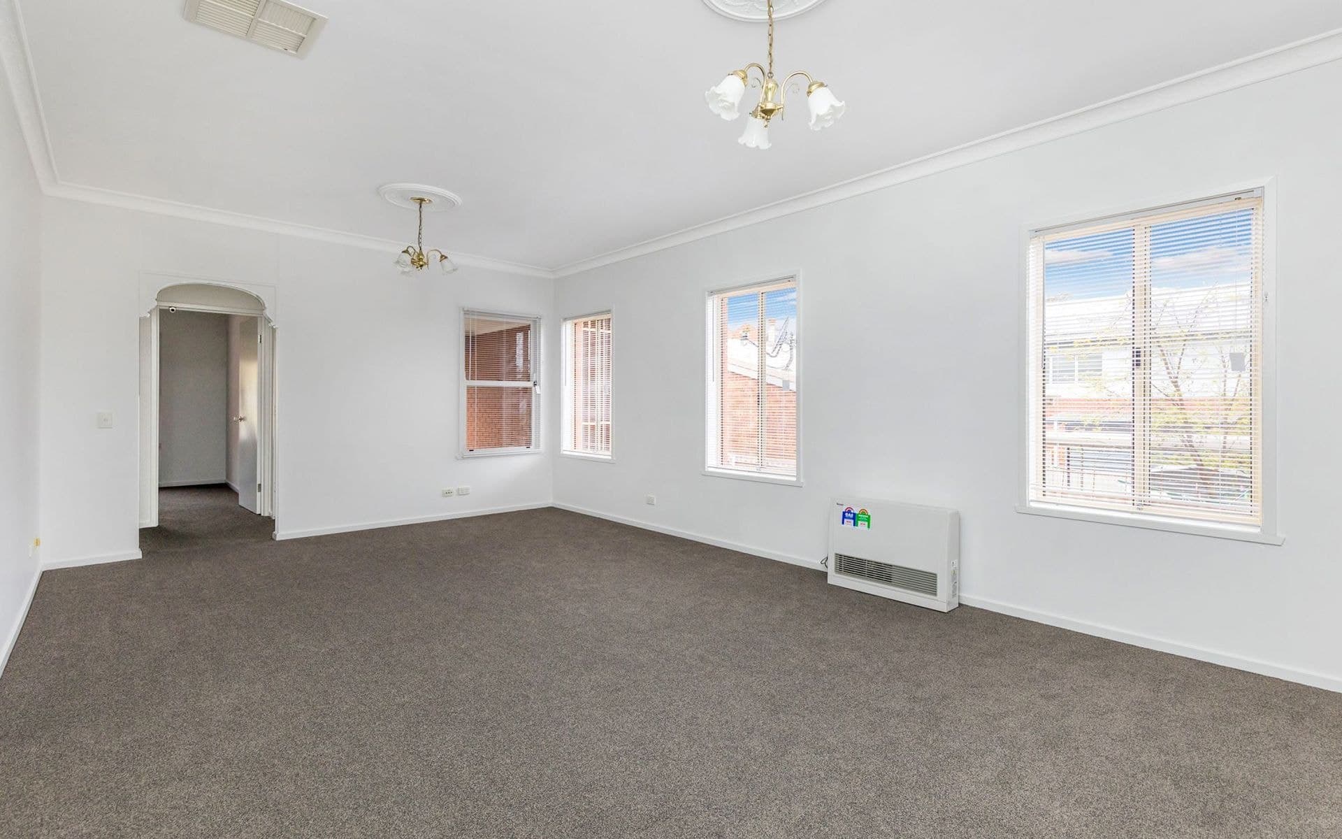 10 Broom Street, Bendigo VIC 3550, Bendigo - Thumbnail 2