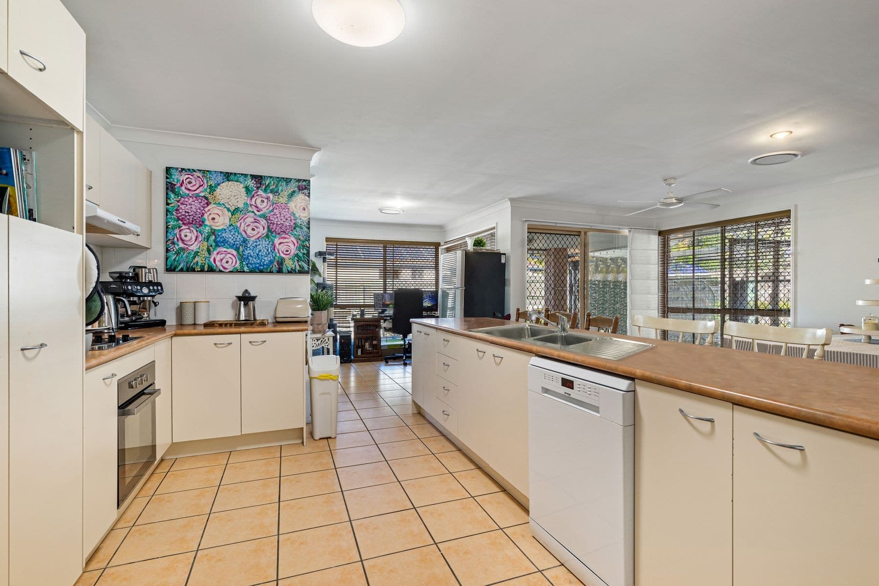 6 Oakdale Drive, Sippy Downs QLD 4556, Sippy Downs - Thumbnail 2