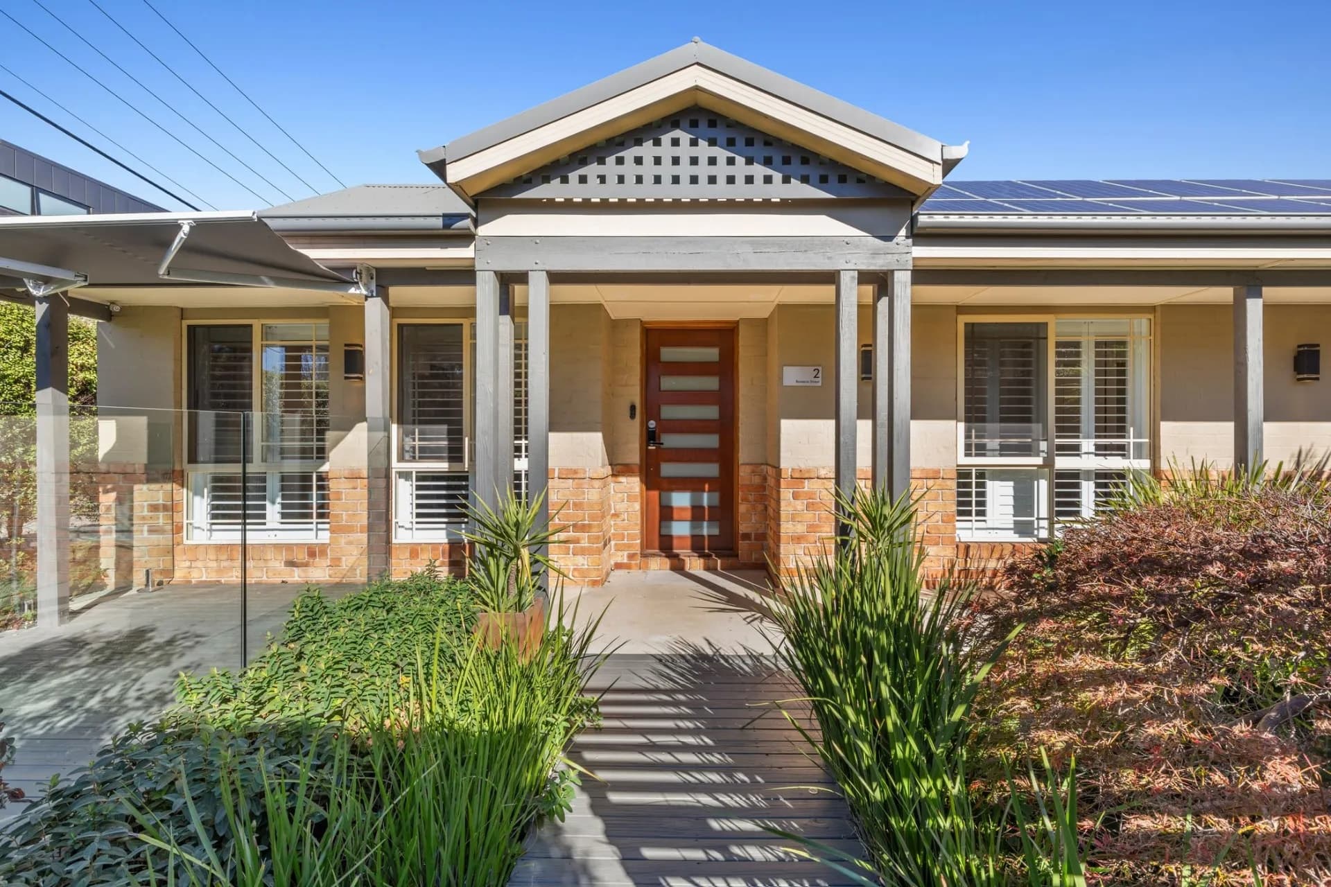 2 Bareena Street, Narrabundah, ACT, Narrabundah - Image 1